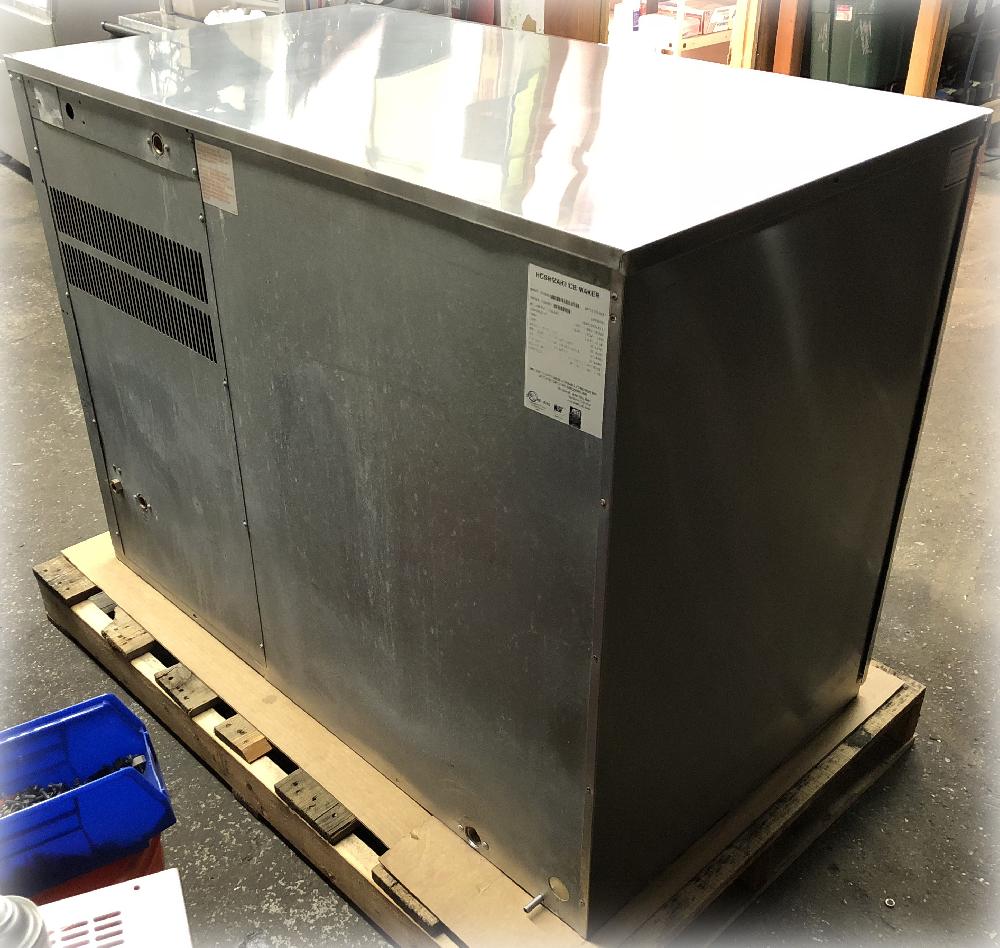 Hoshizaki KM2500SWH3 Water cooled 2408 lbs/day ice machine