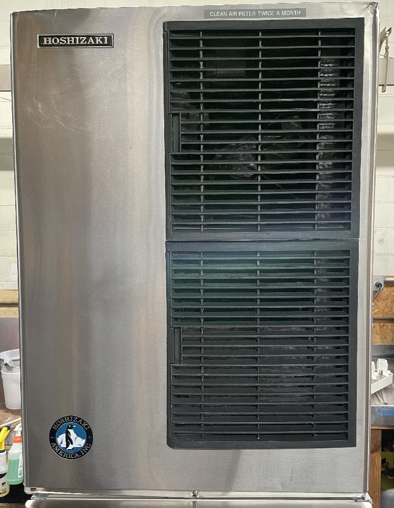 Hoshizaki KM515MAH/DB130H Air cooled 527 lbs/day dispenser combo