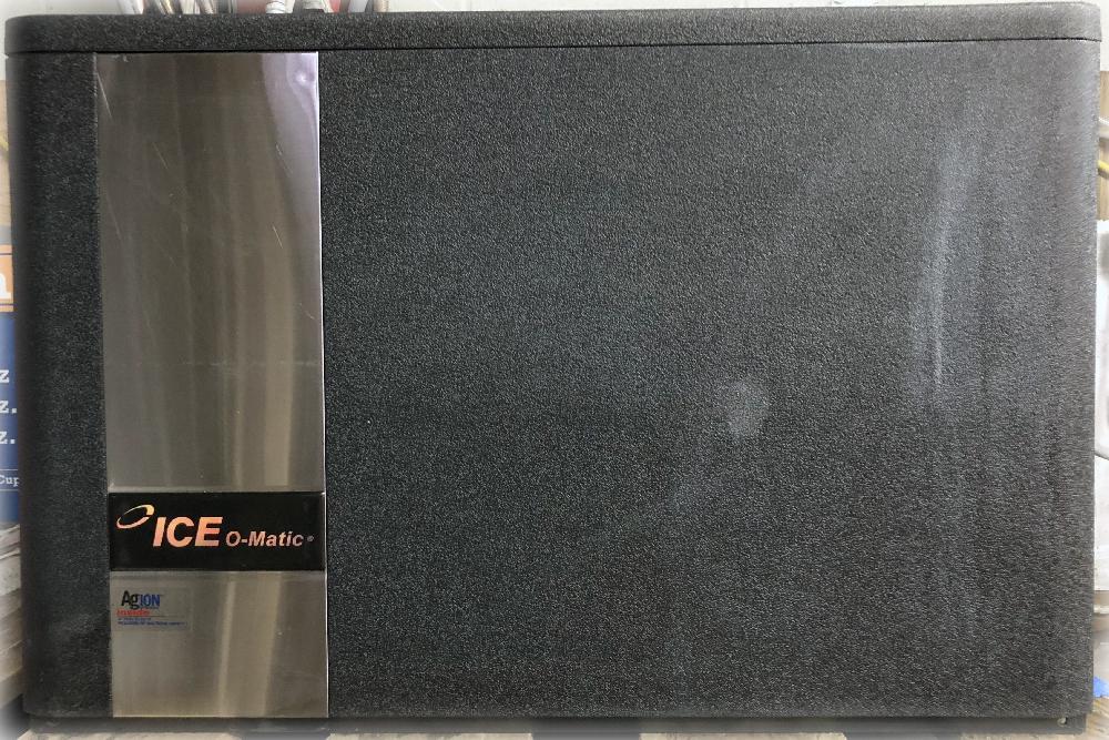 Iceomatic ICE0400HW Water cooled 496 lbs/day ice maker