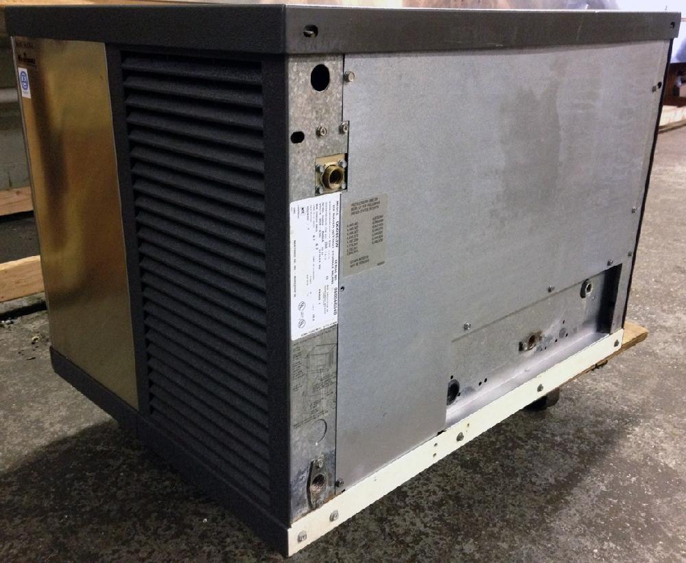 Manitowoc QD0603W Water cooled 540 lbs/day ice machine