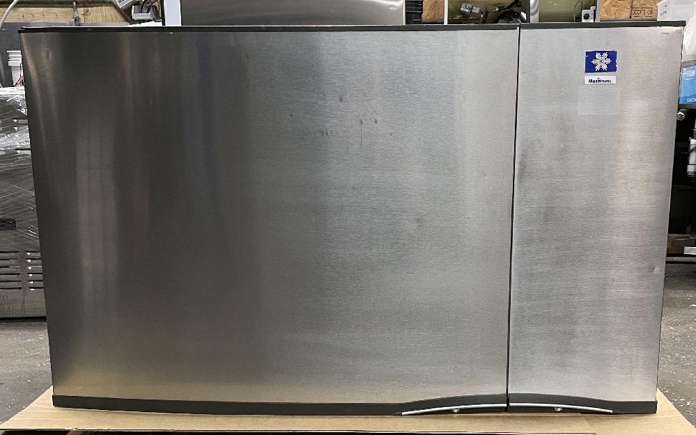 Manitowoc SY1805W Water cooled 1710 lbs/day ice maker