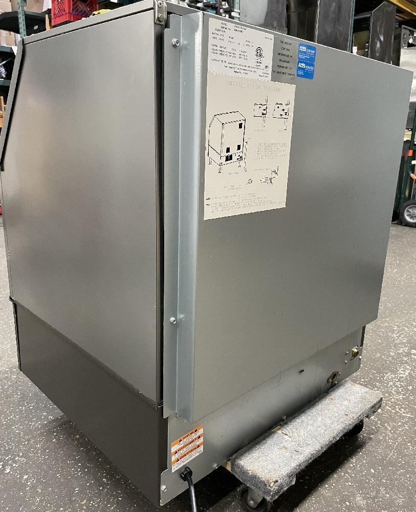Manitowoc UYF0310A Air cooled 295 lbs/day ice maker