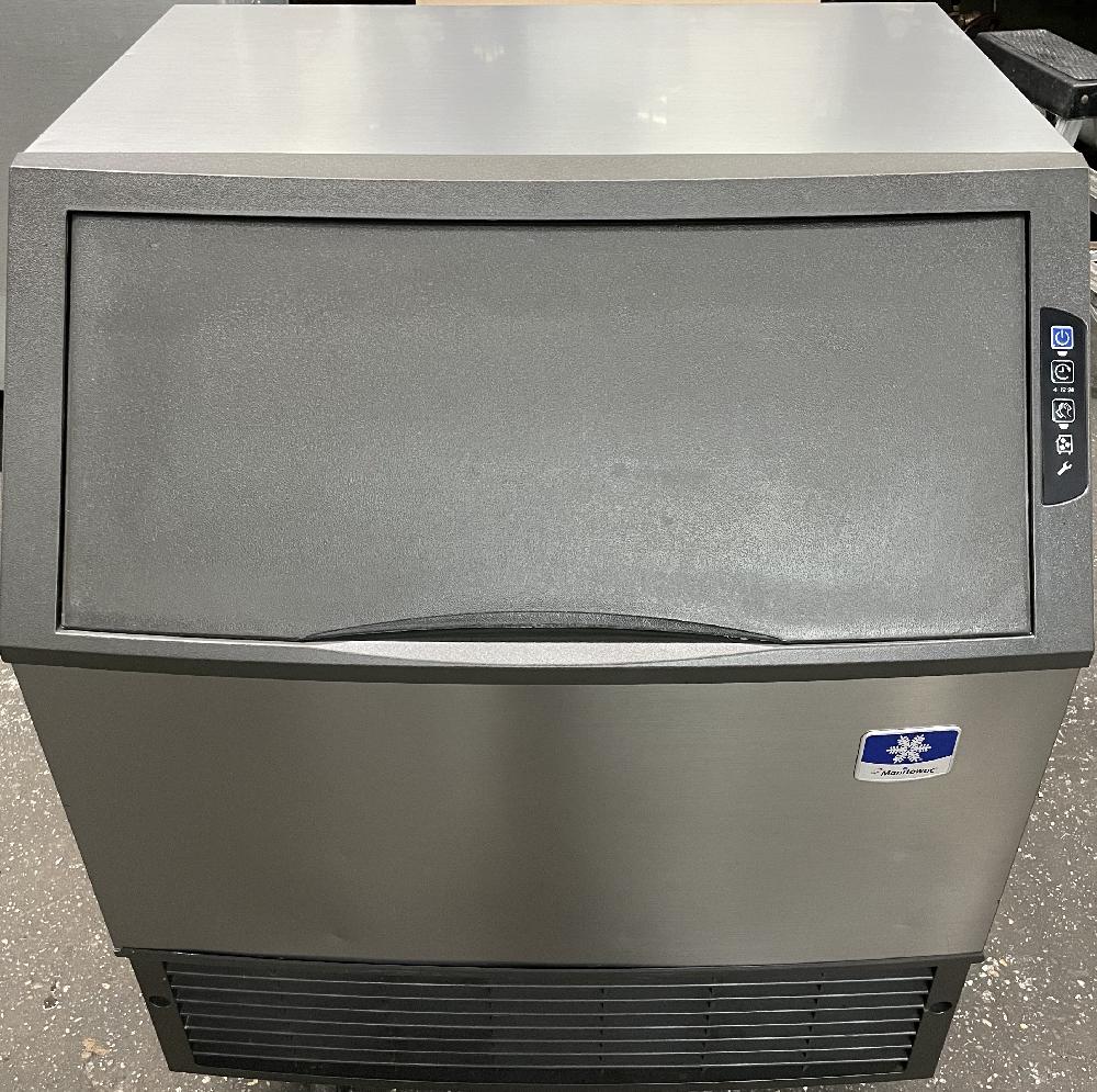 Manitowoc UYF0310A Air cooled 295 lbs/day ice maker
