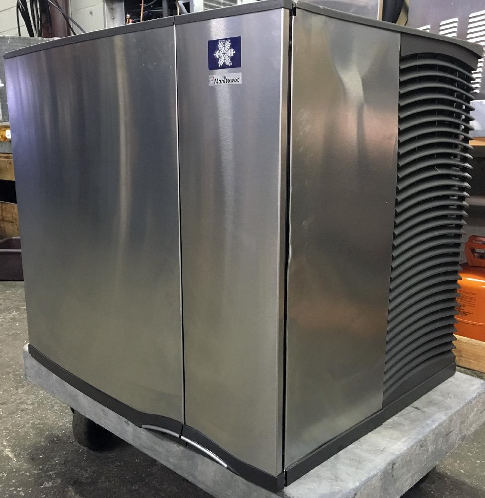 Manitowoc SY1004A Air cooled 1075 lbs/day Ice Maker