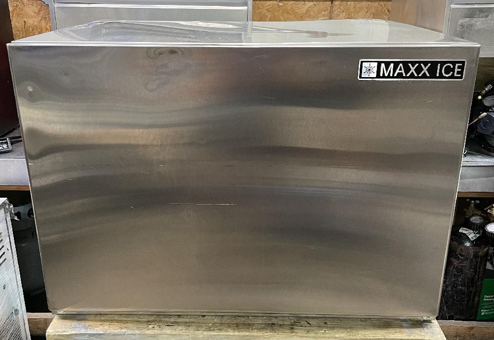 Maxx Ice MIM452 Air cooled 460 lbs/day ice machine