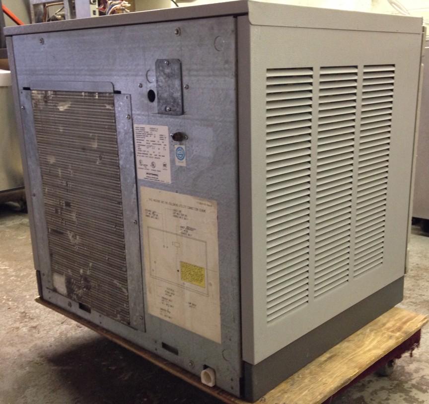 Scotsman CME256WS Water cooled 320 lbs/day ice machine