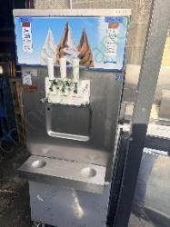 Carpigiani UF263G soft serve machine